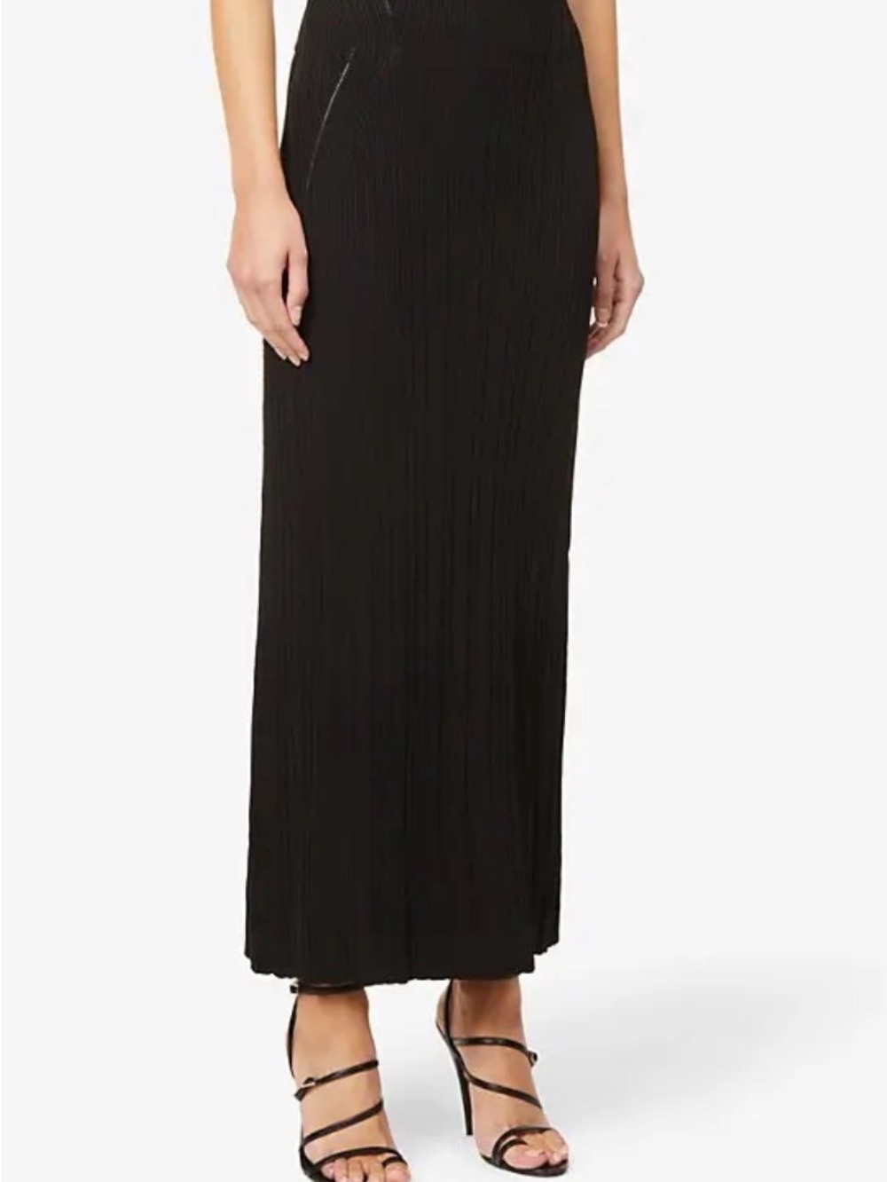 Ozzy Knit Skirt in Black
CULT GAIA